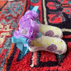 Baby socks with ruffle